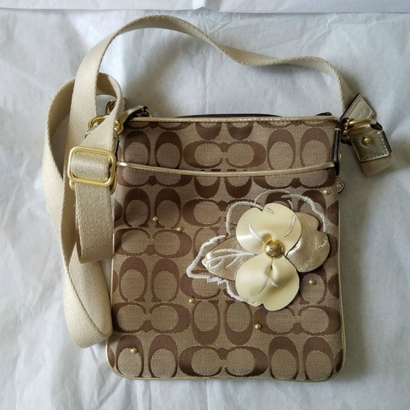Coach Bags | Coach Crossbody Bag White Gold Leather Flower New | Poshmark